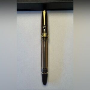 🚨SOLD🚨PILOT Namiki Custom 823 Fountain Pen EUC